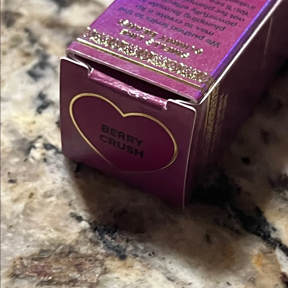 💕⚡️Too Faced Berry Crush Maximum Lip Injection